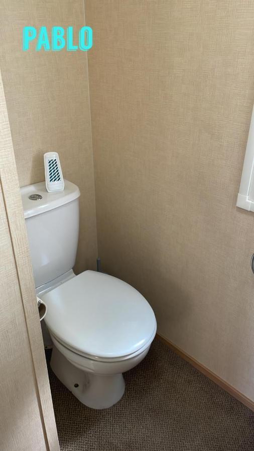 Towyn Six Berth En Suite Caravan Rhyl Exterior photo