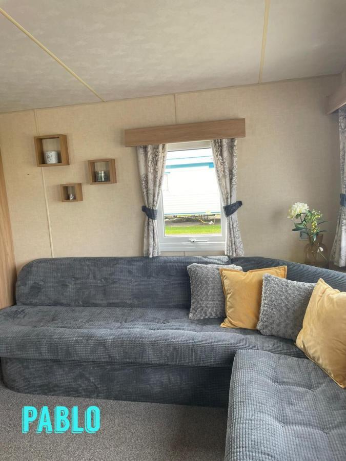 Towyn Six Berth En Suite Caravan Rhyl Exterior photo